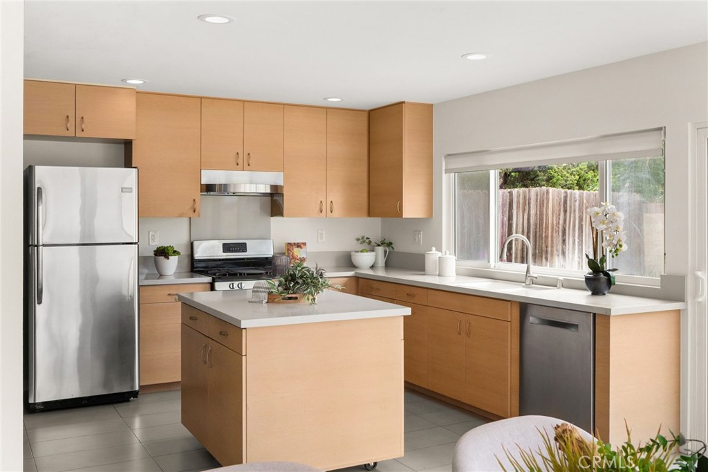 5317 Vista Del Mar