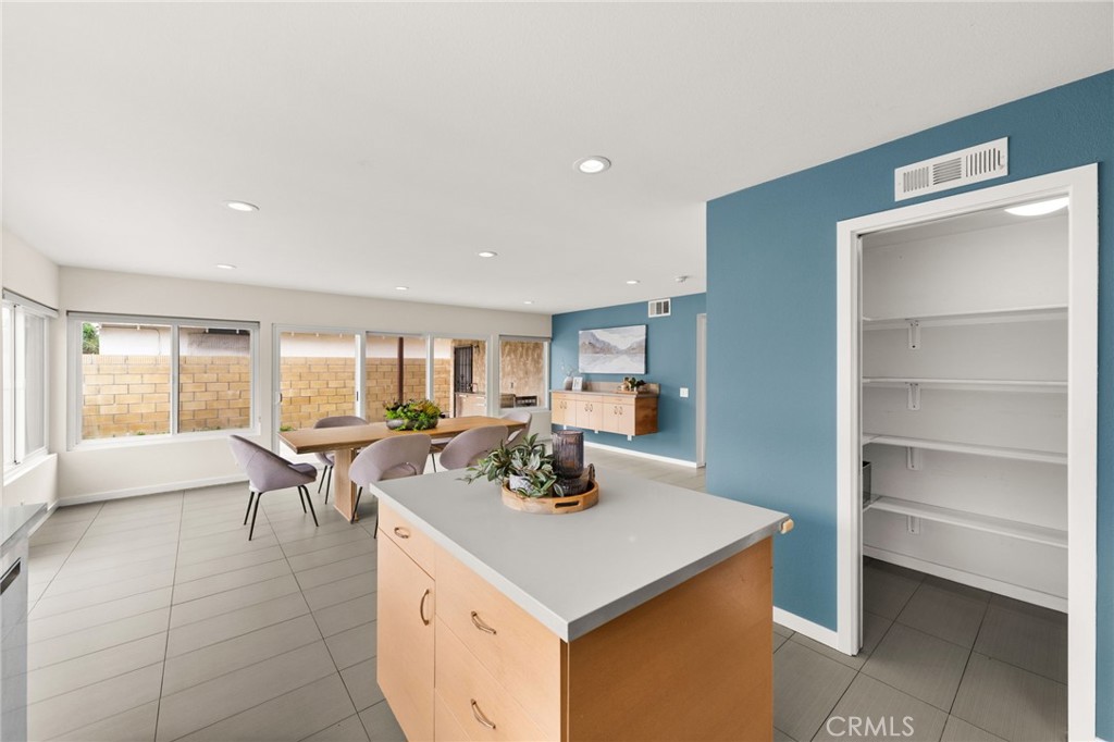 5317 Vista Del Mar