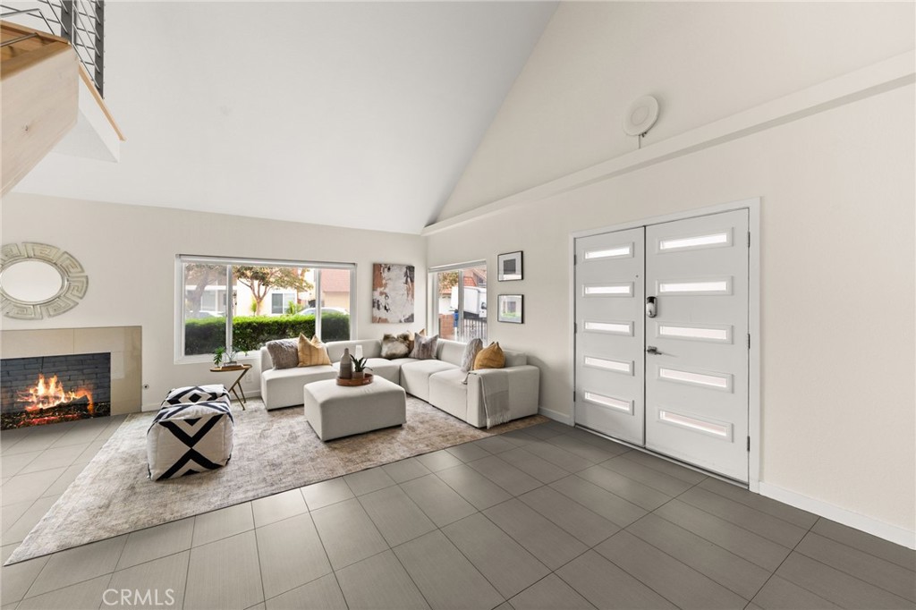 5317 Vista Del Mar
