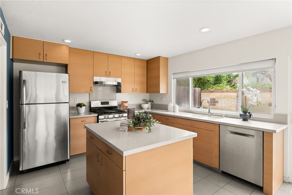 5317 Vista Del Mar