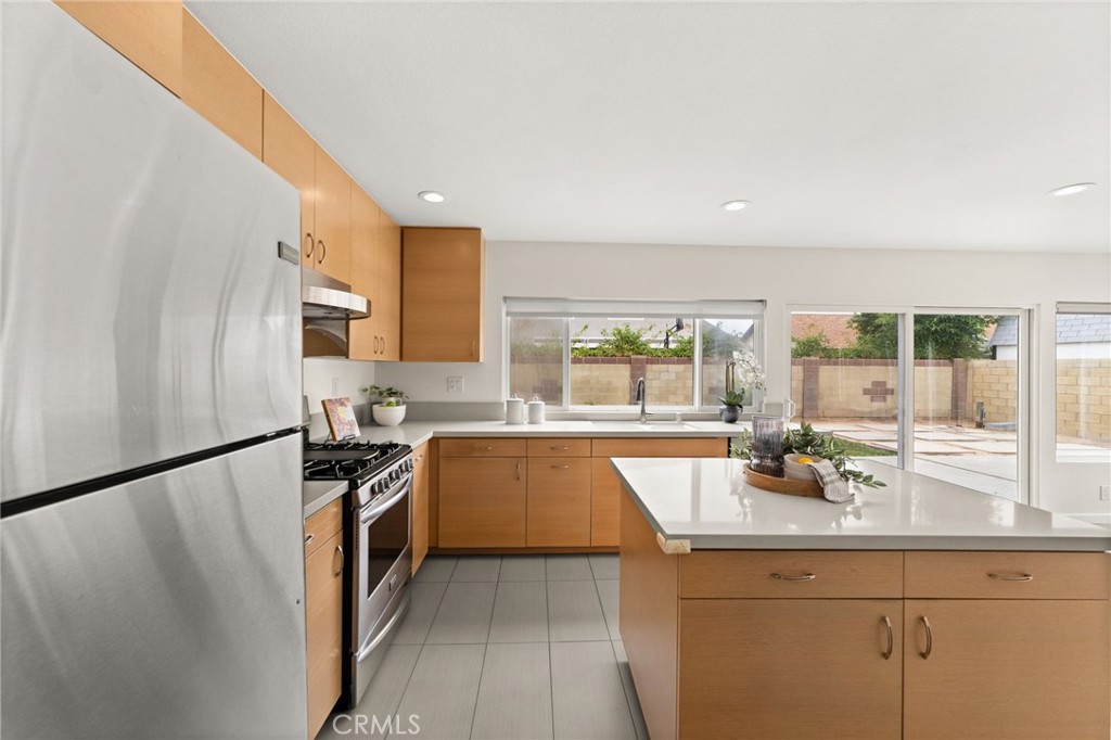 5317 Vista Del Mar