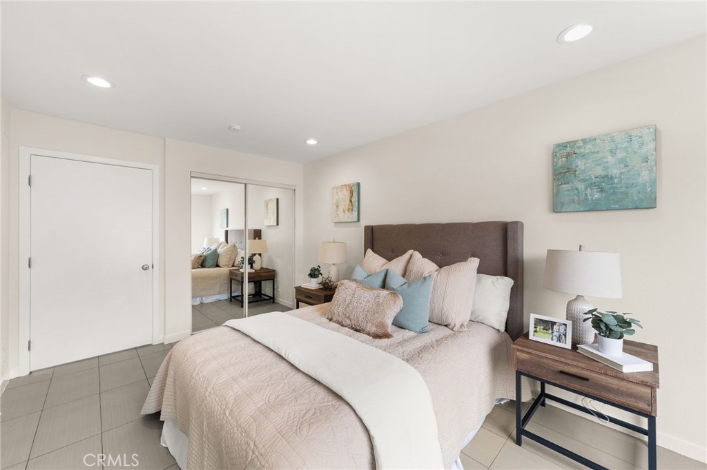 5317 Vista Del Mar