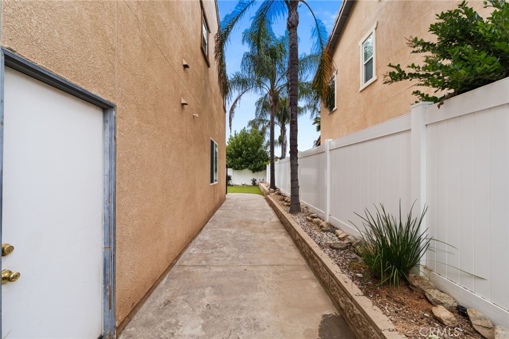 33796 Verbena Avenue