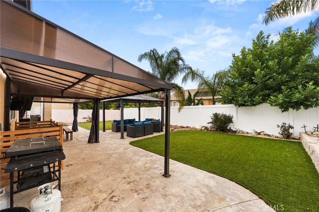 33796 Verbena Avenue