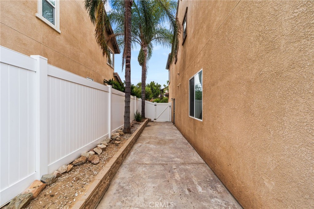 33796 Verbena Avenue