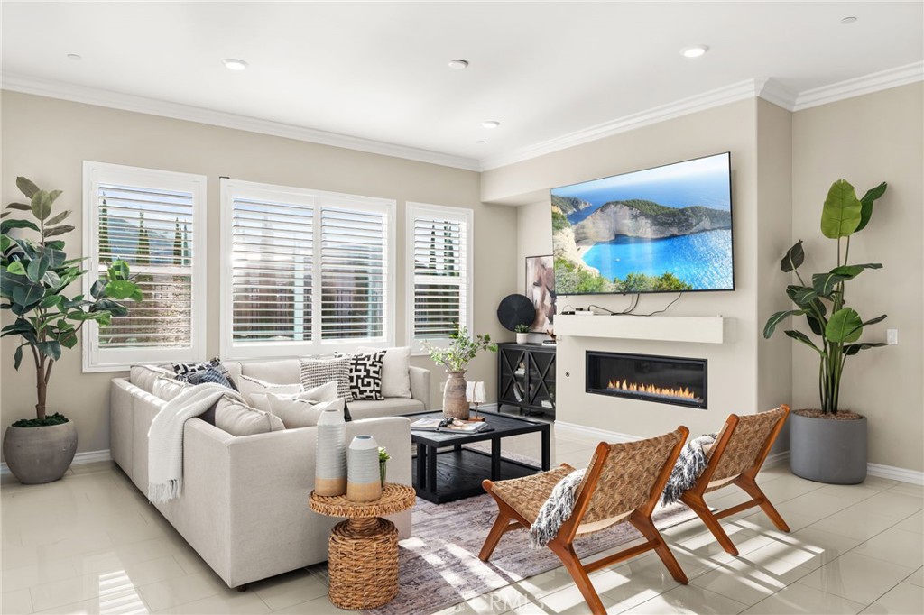 2413 Sierra Bella Drive