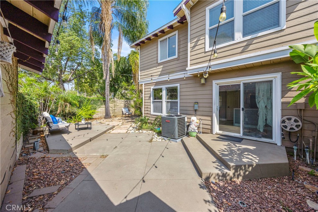 406 E. Center St.