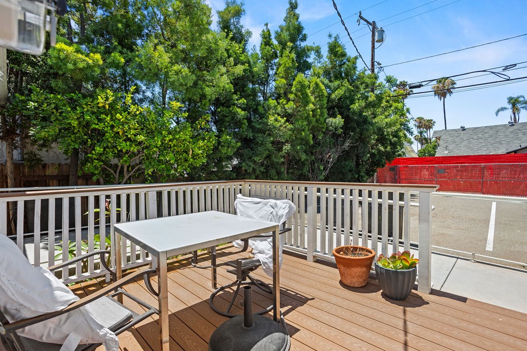607 N Anaheim Boulevard