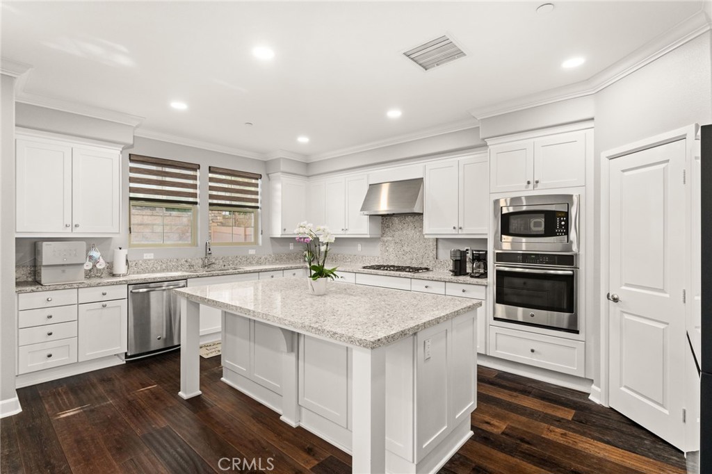 18627 Clubhouse Drive