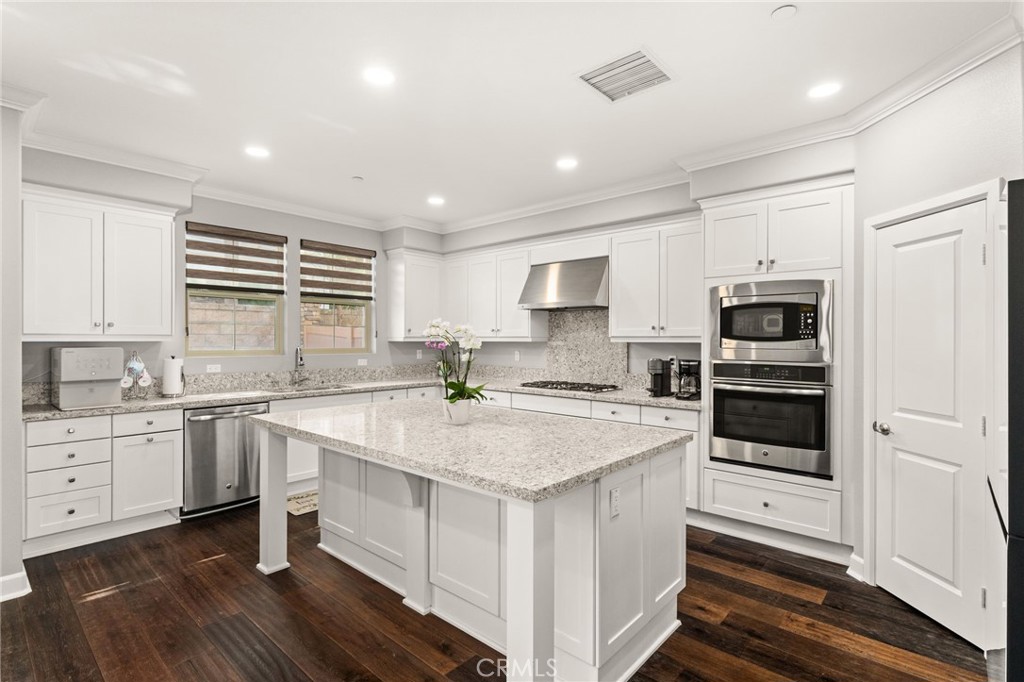 18627 Clubhouse Drive