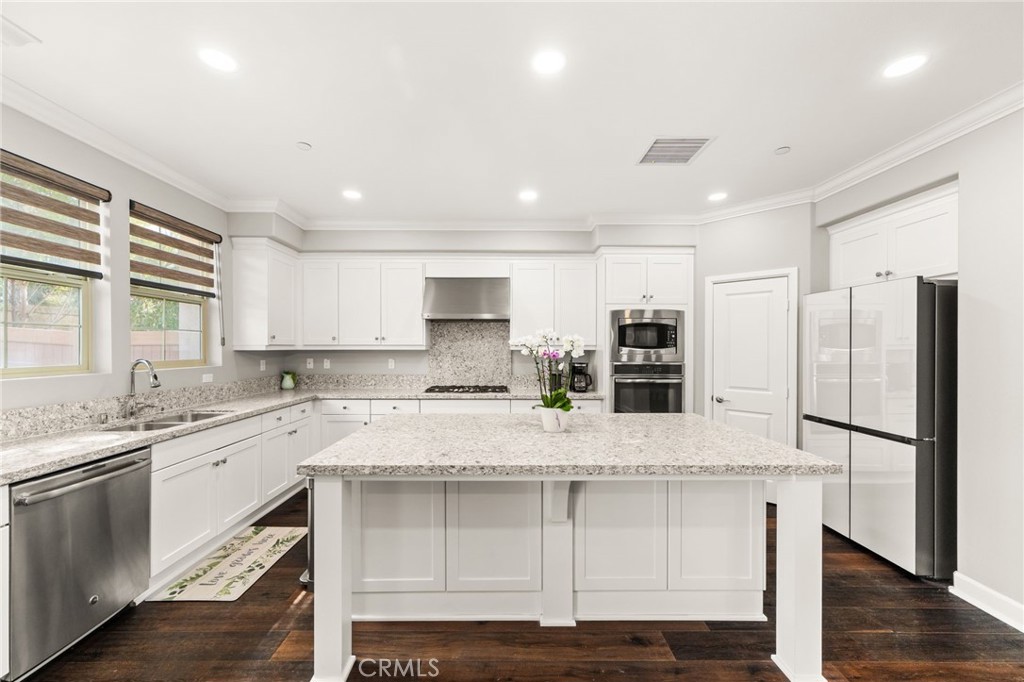 18627 Clubhouse Drive