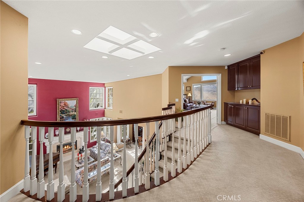4890 Green Crest