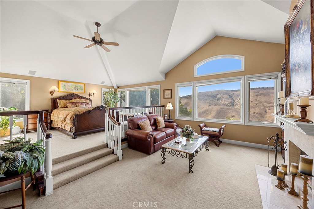 4890 Green Crest