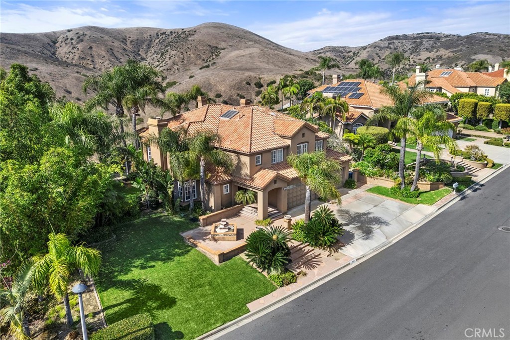 4890 Green Crest