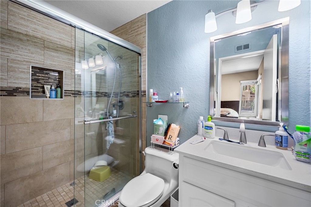 1315 Albariza Drive 5