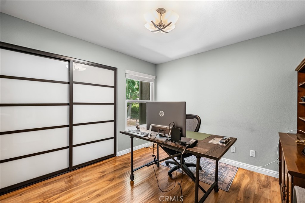1315 Albariza Drive 5