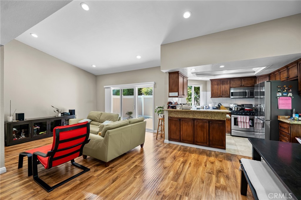 1315 Albariza Drive 5