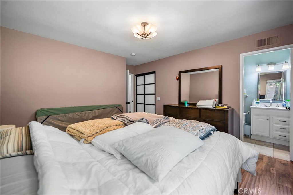 1315 Albariza Drive 5
