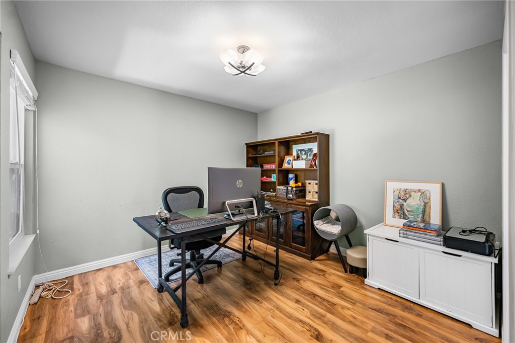 1315 Albariza Drive 5