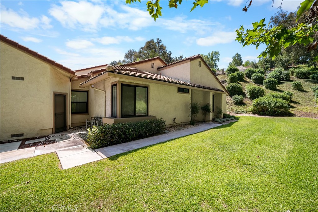 1315 Albariza Drive 5