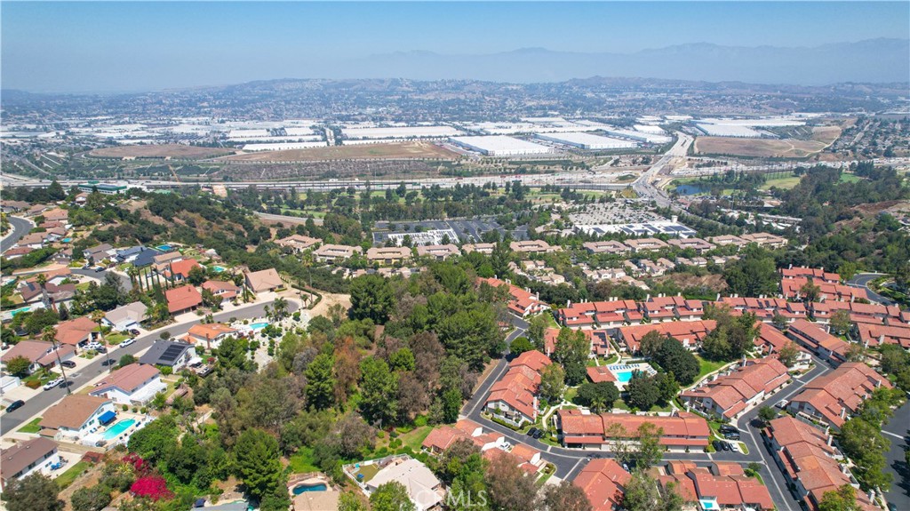 1315 Albariza Drive 5
