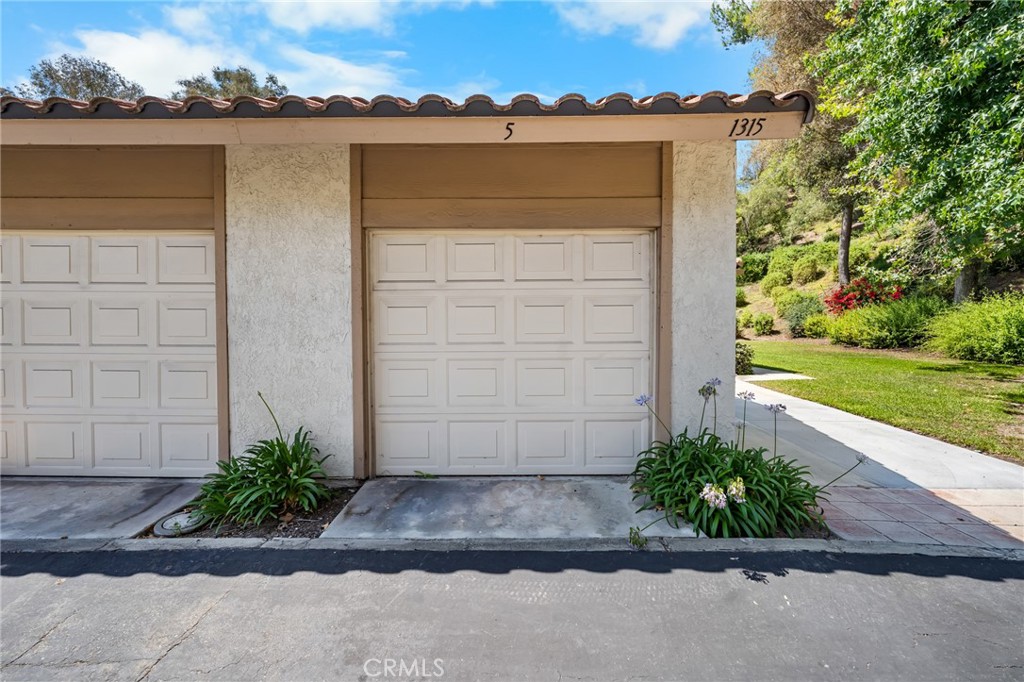 1315 Albariza Drive 5