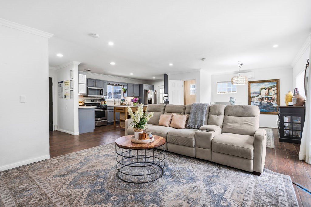 6700 Lassen Drive
