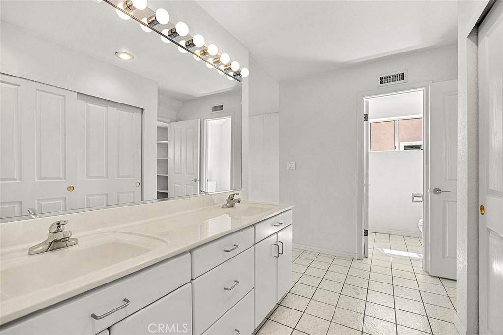 5812 Crestview