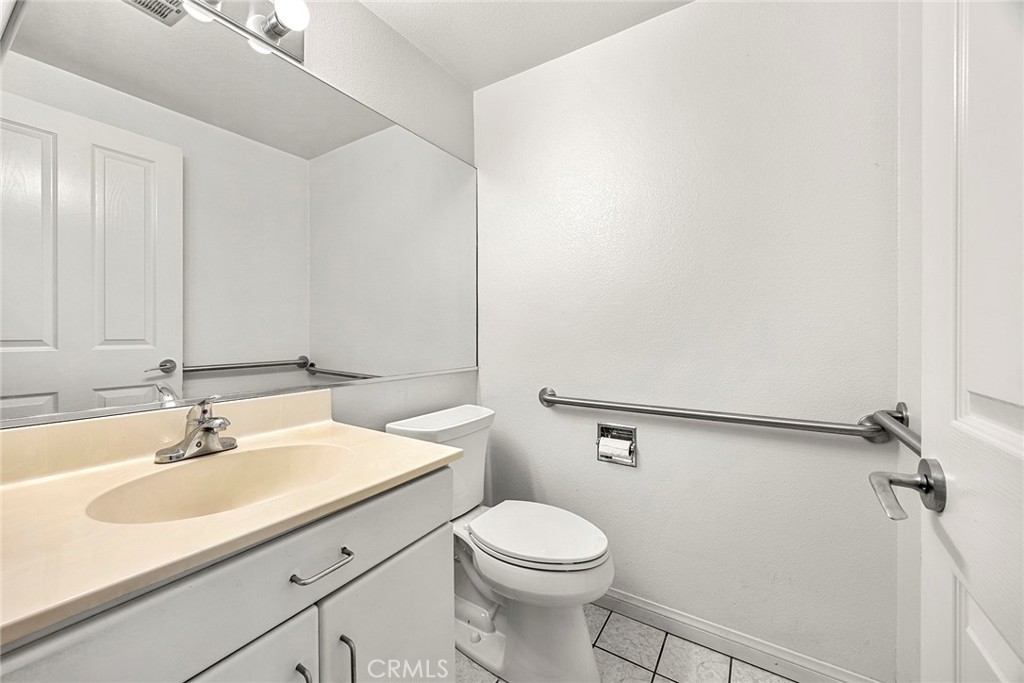 5812 Crestview