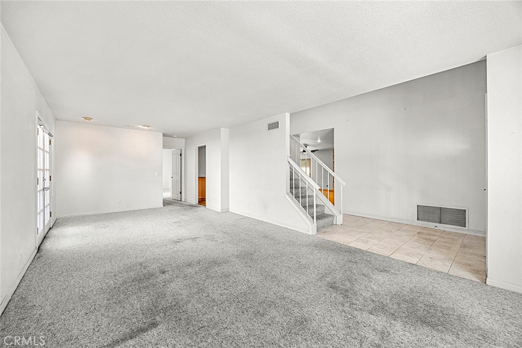 5812 Crestview