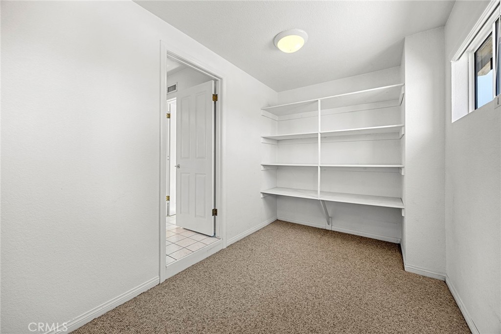 5812 Crestview