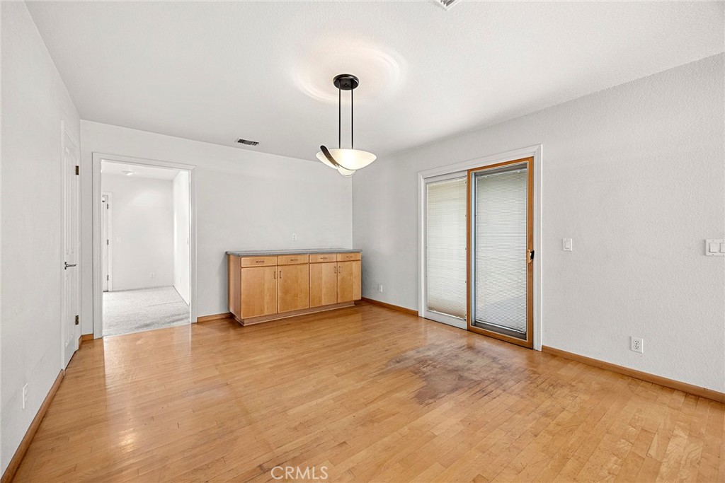 5812 Crestview