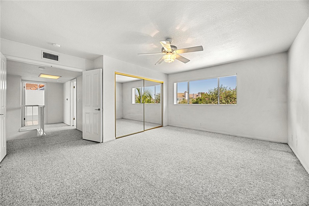 5812 Crestview