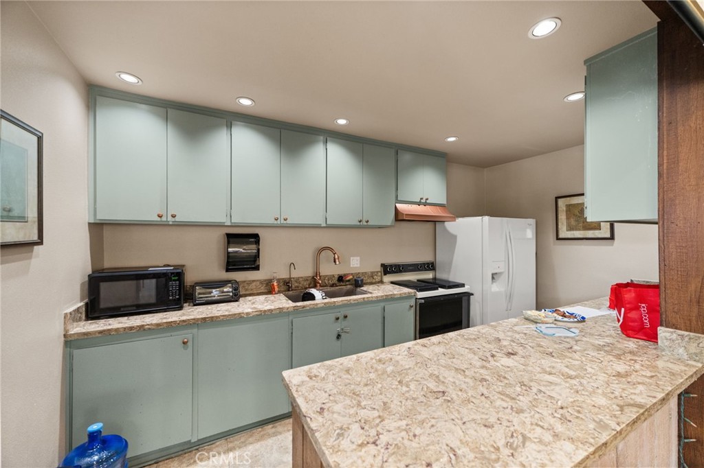 512 Butte Court