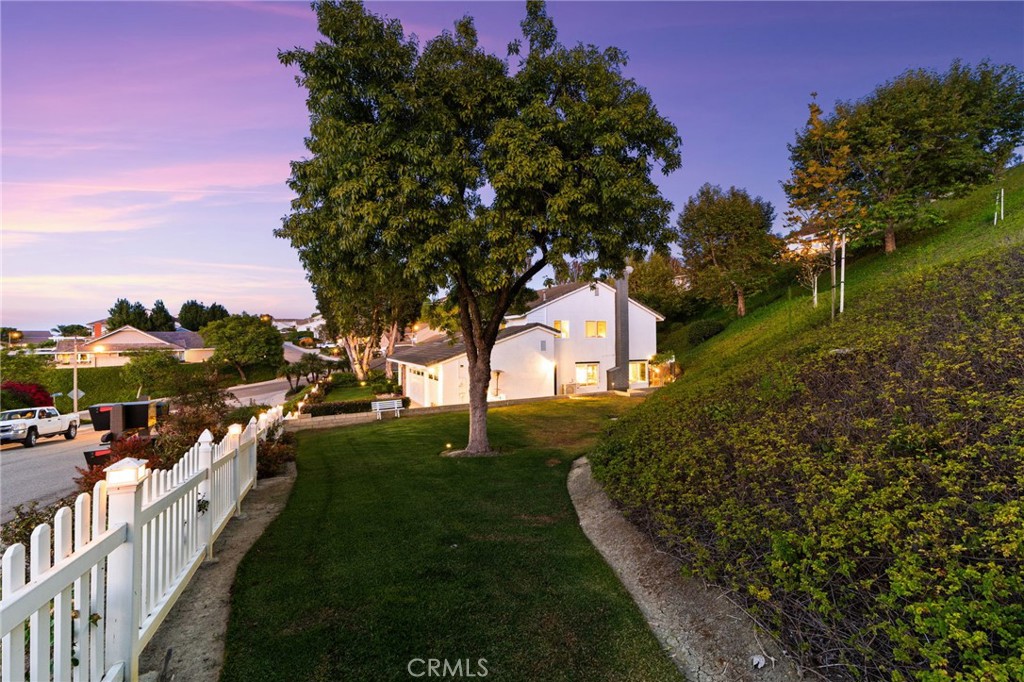 4370 E Lamp Post Way