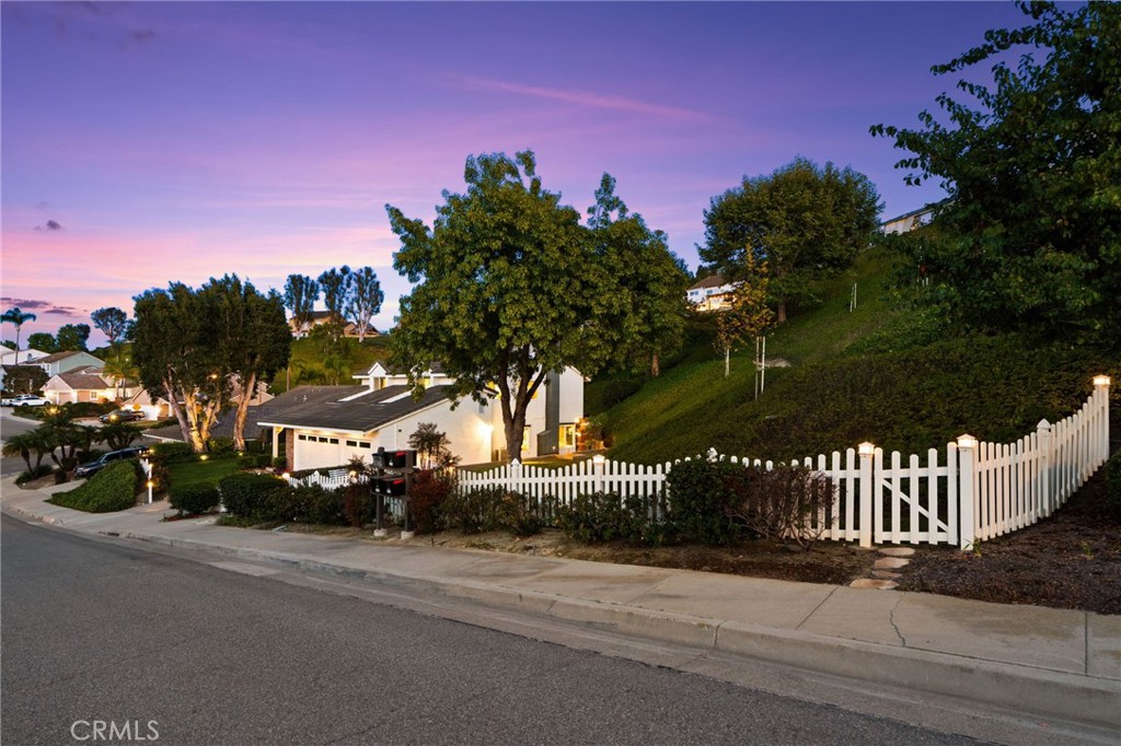 4370 E Lamp Post Way