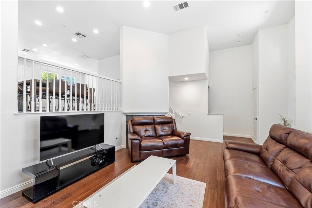 2043 Owens Drive