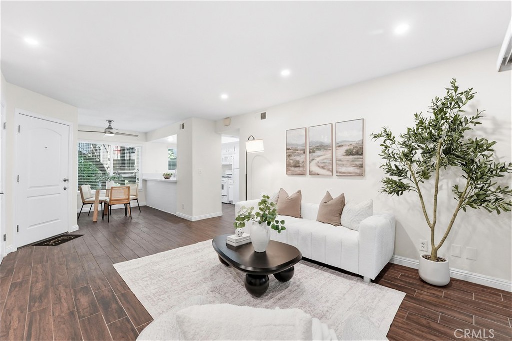 4201 West 5th Street 105