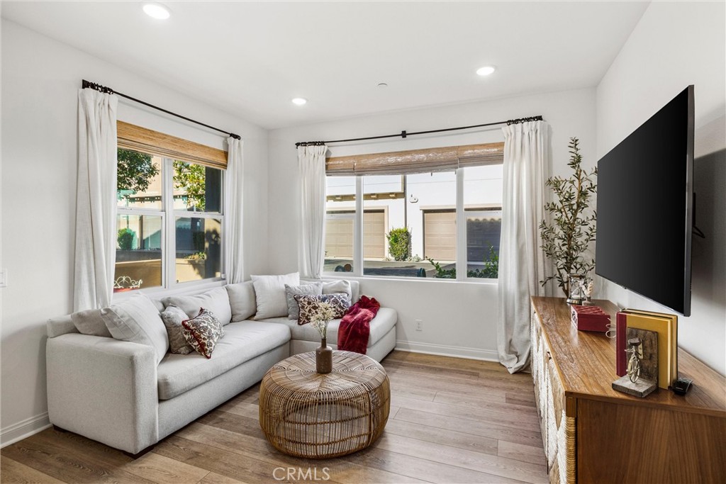 12302 Fruitwood