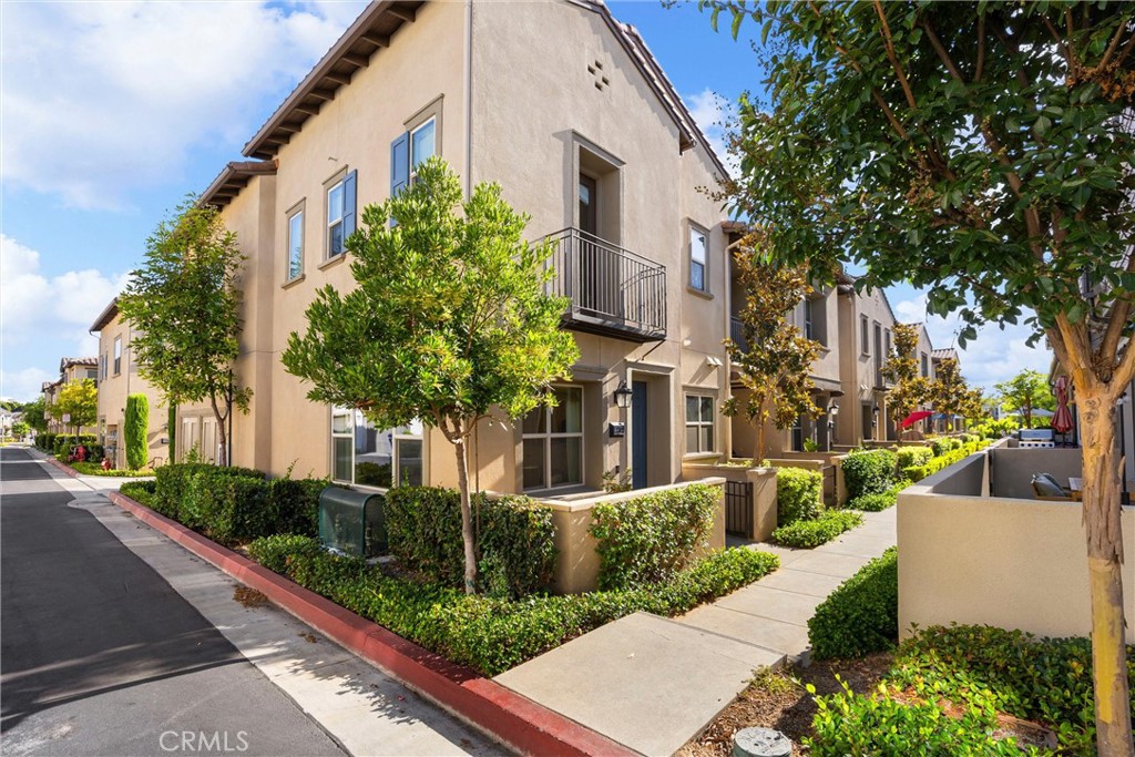 12302 Fruitwood