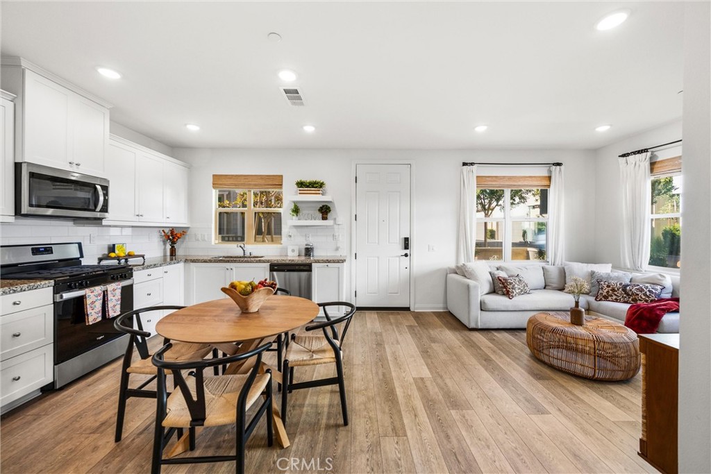12302 Fruitwood