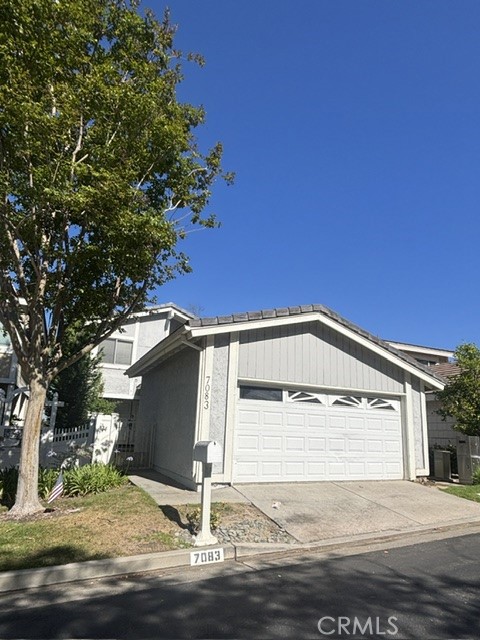 7083 E Shorecrest