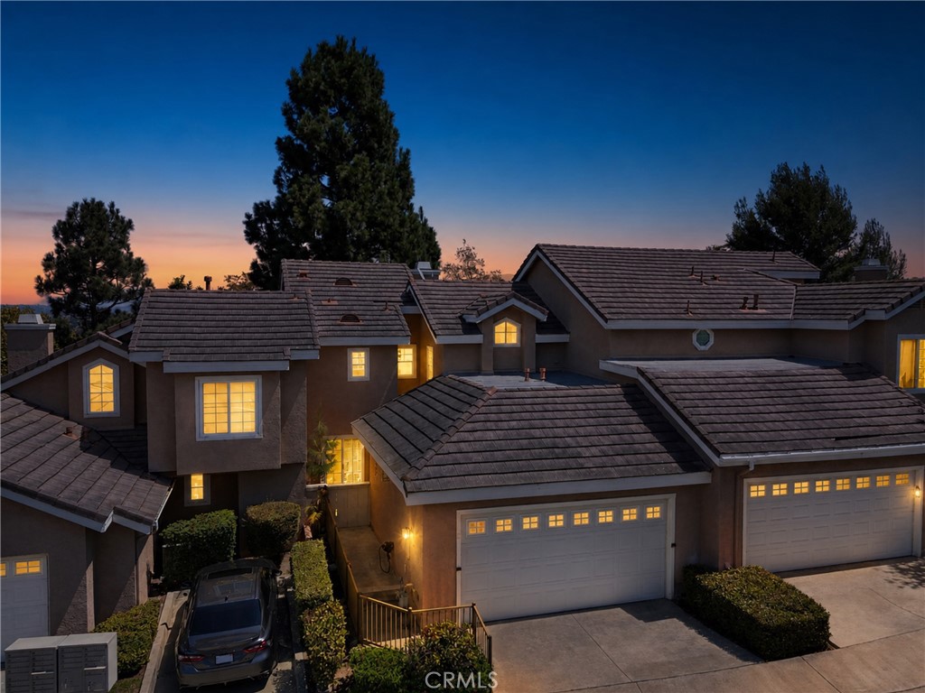 889 S Sapphire Lane