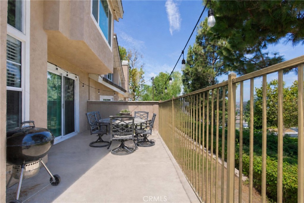 889 S Sapphire Lane