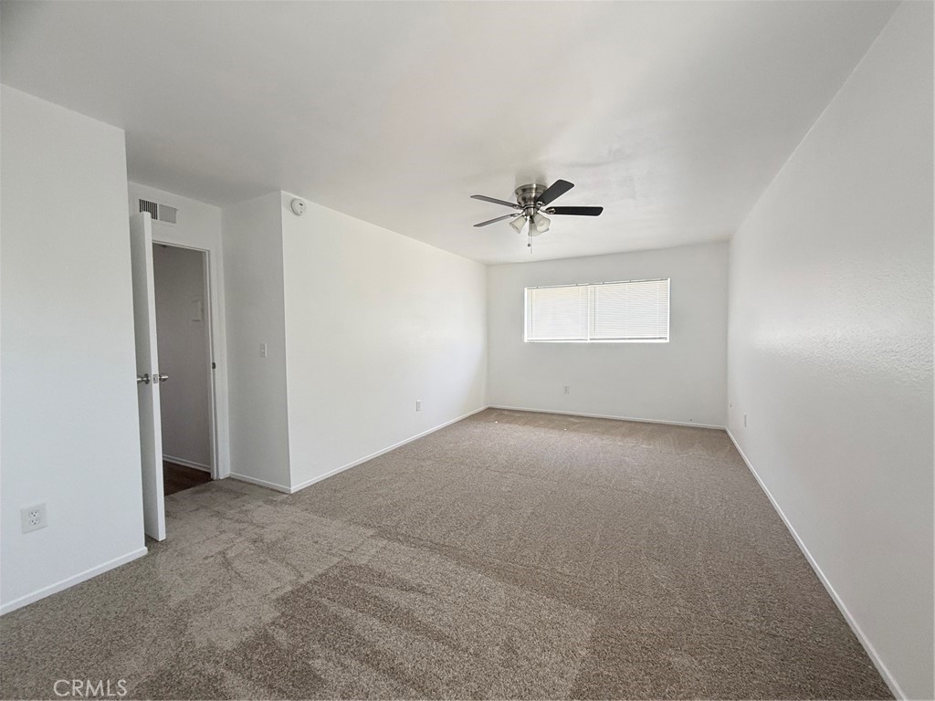 30 E Blueridge