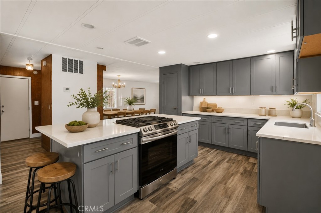 9080 Bloomfield 84