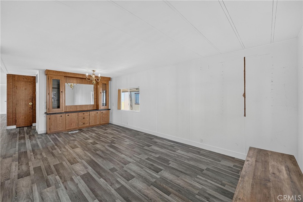 9080 Bloomfield 84