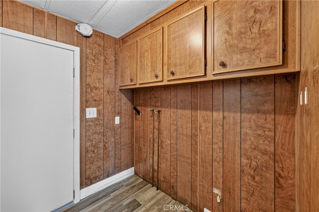 9080 Bloomfield 84