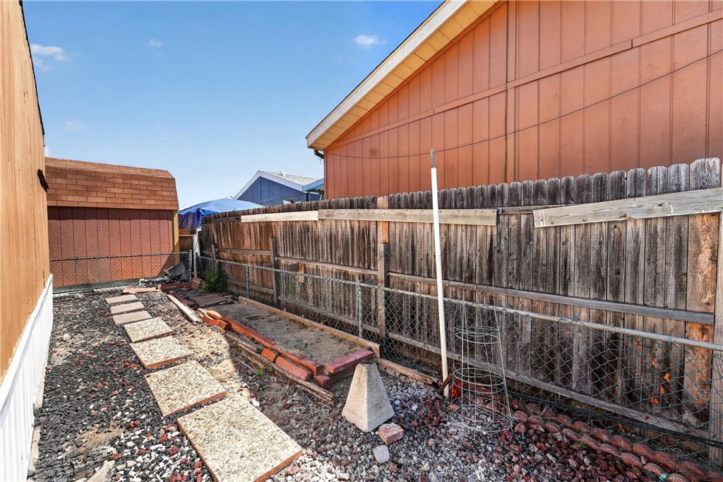 9080 Bloomfield 84