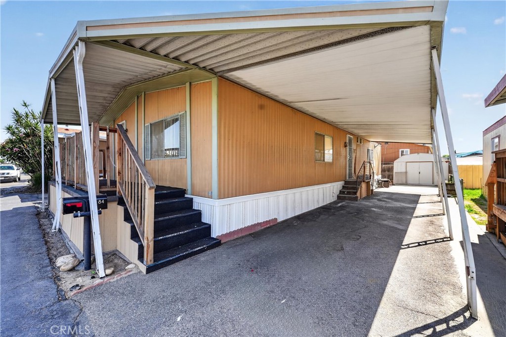 9080 Bloomfield 84